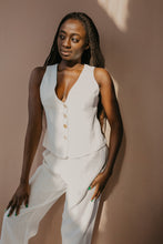 Load image into Gallery viewer, Monaco Cream Linen Vest
