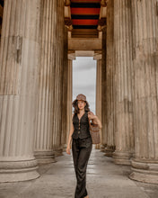 Load image into Gallery viewer, Monaco Black Linen Vest
