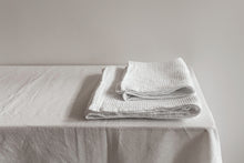 Load image into Gallery viewer, Linen Waffle Towel Set White
